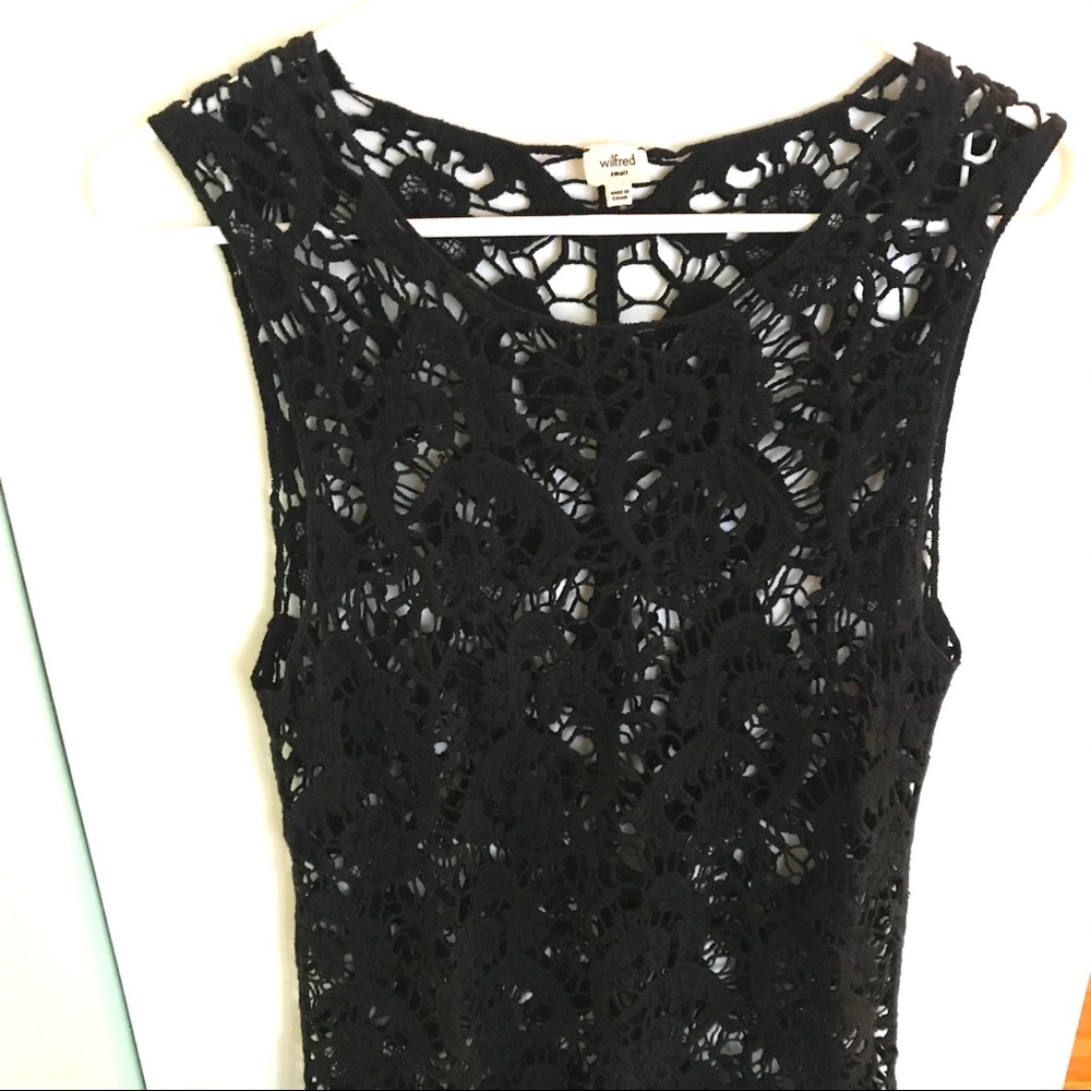 Aritzia Wilfred Black Crotchet/Lace Sheer Tank